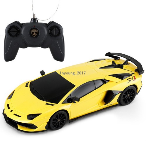 Remote control car - 1/24,